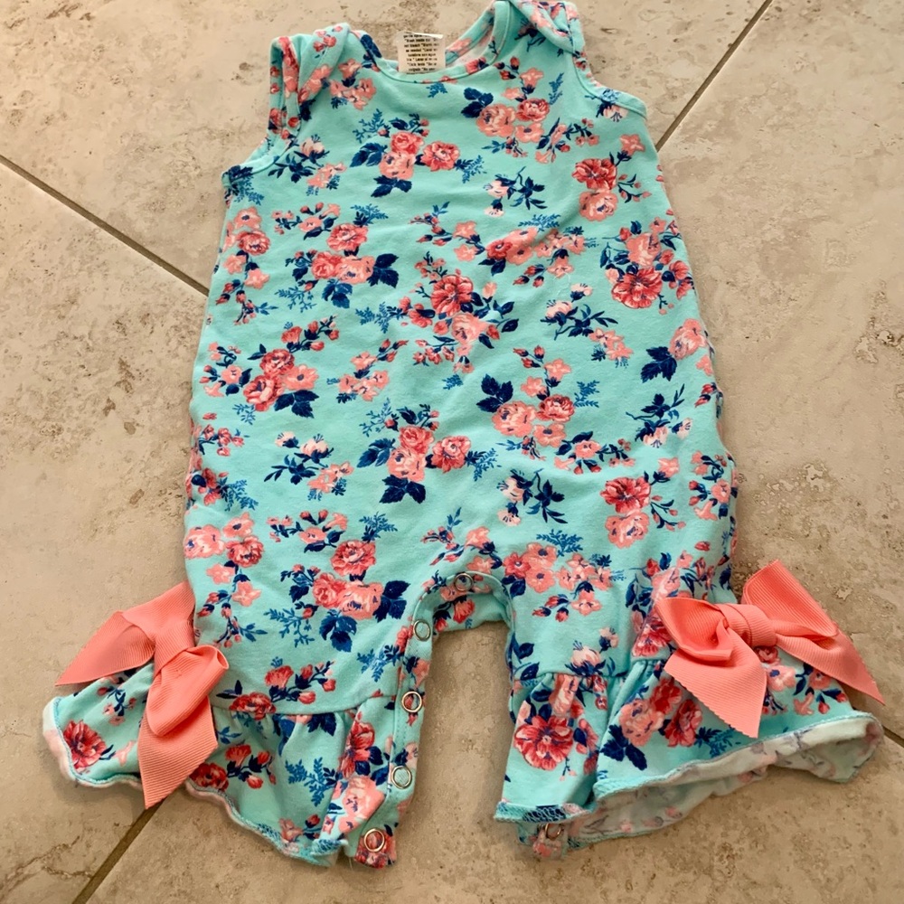 Ricrac & Ruffles outfit 3-6 months